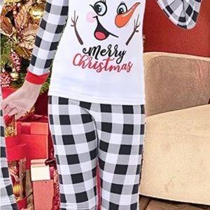 NWOT Sz 6 Snowman Pajamas